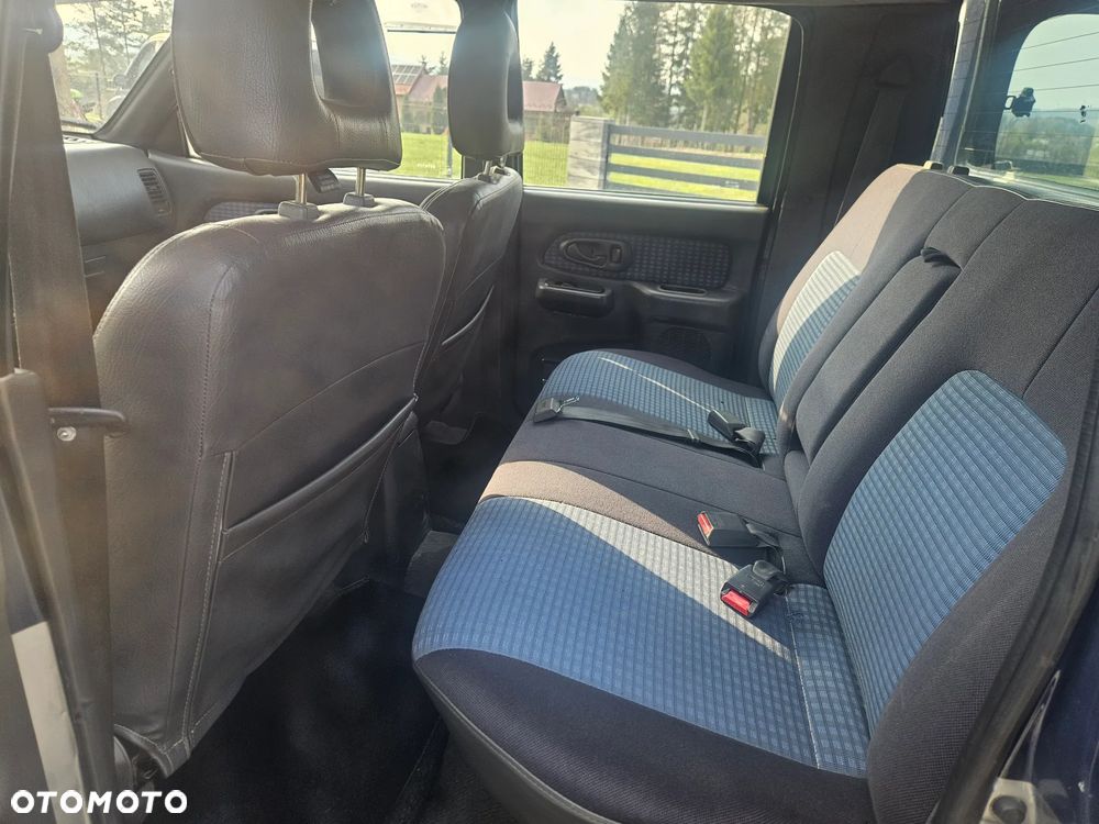 Mitsubishi L200 2.5 TDI GLS 4WD DoubleCab - 13