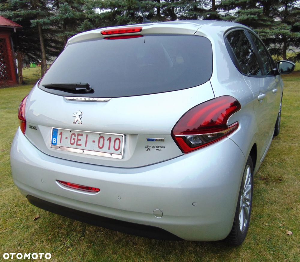 Peugeot 208 PureTech 82 Start & Stop Style - 13