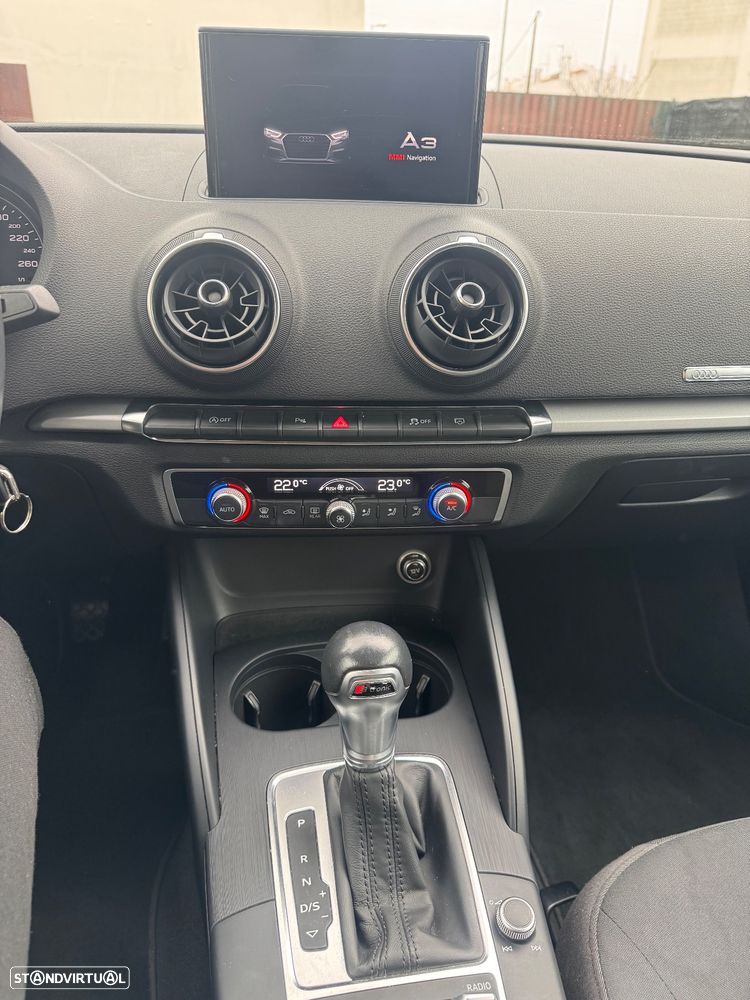 Audi A3 Limousine 1.6 TDI S tronic sport - 11