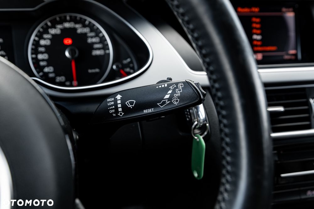 Audi A4 Avant 3.0 TDI DPF quattro S line Sportpaket - 30