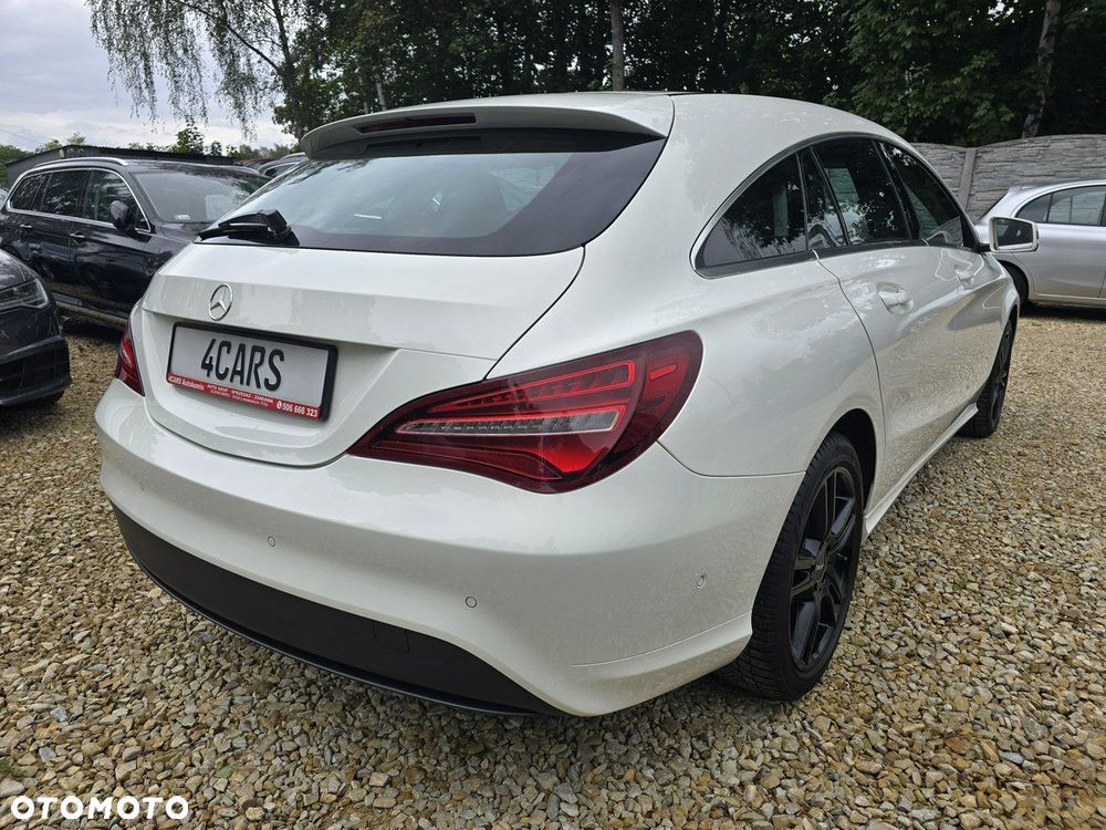 Mercedes-Benz CLA Shooting Brake 180 d - 40