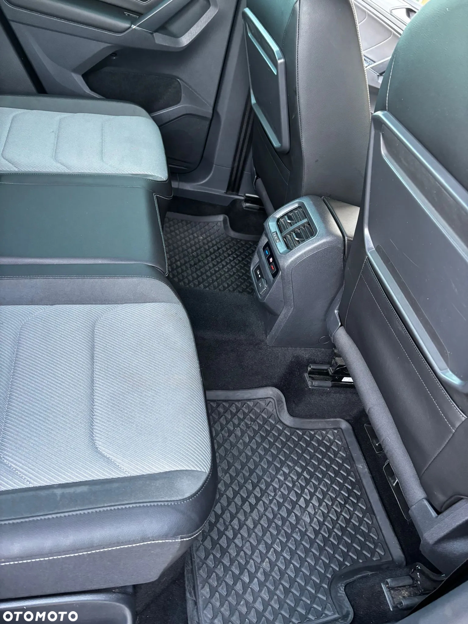 Volkswagen Tiguan 2.0 TSI 4Motion (BlueMotion Technology) DSG Highline - 29
