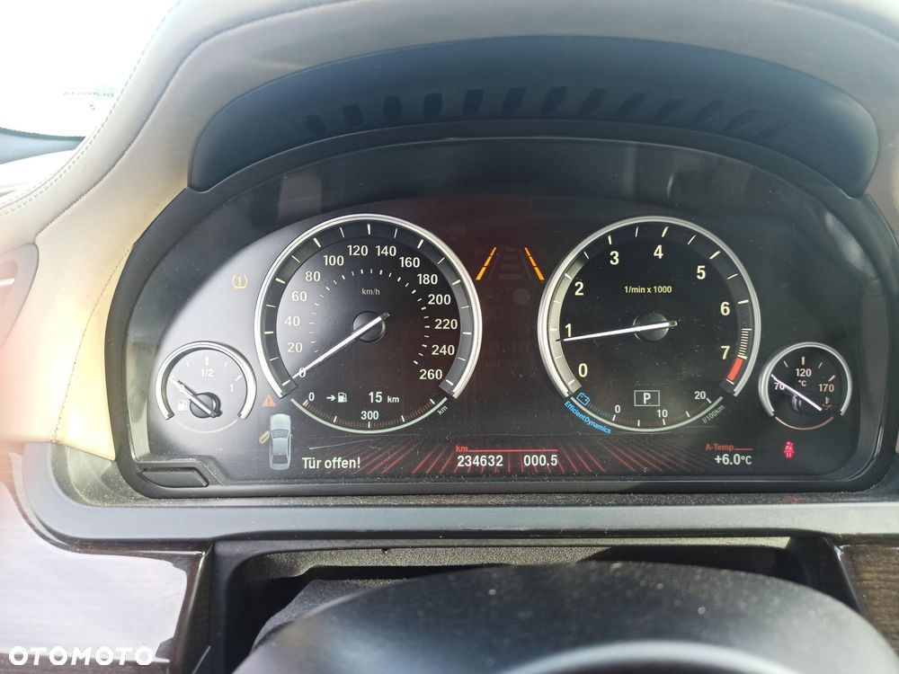 BMW Seria 7 750i L - 7