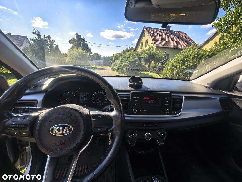Kia Rio 1.2 L - 14