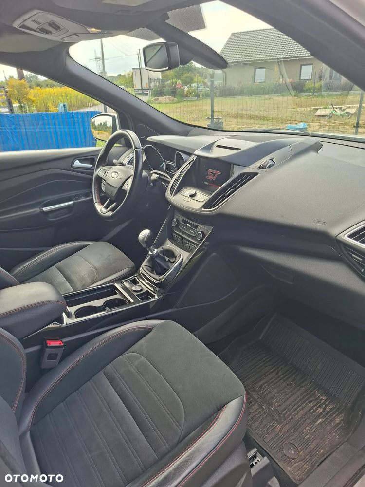 Ford Kuga - 29
