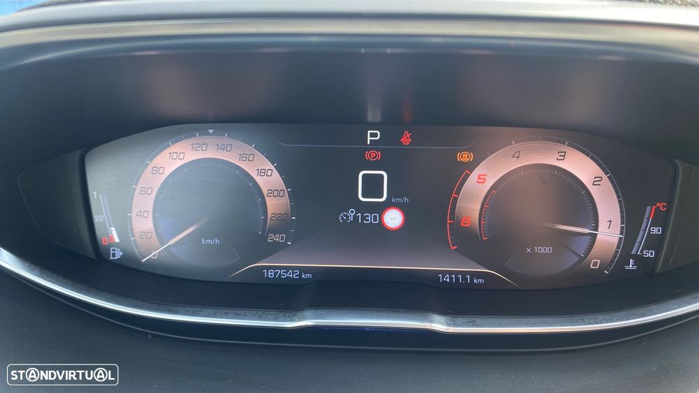 Peugeot 5008 1.5 BlueHDi GT Line EAT8 - 34