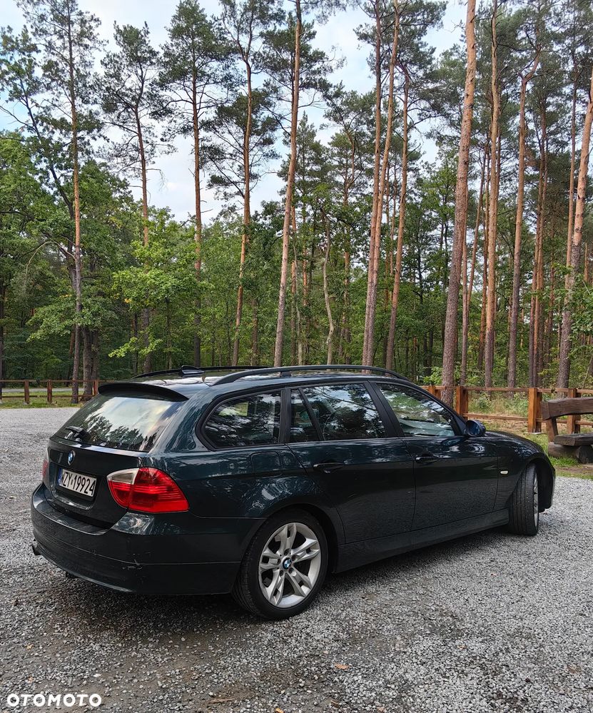 BMW Seria 3 318d - 18