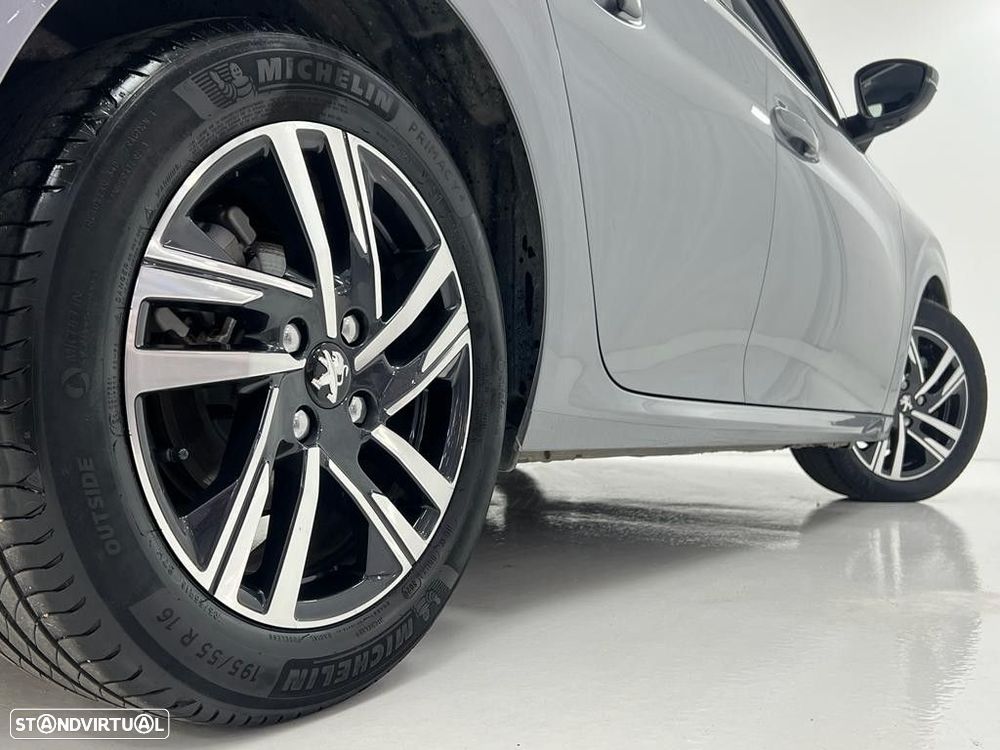 Peugeot 208 1.2 PureTech Allure - 9