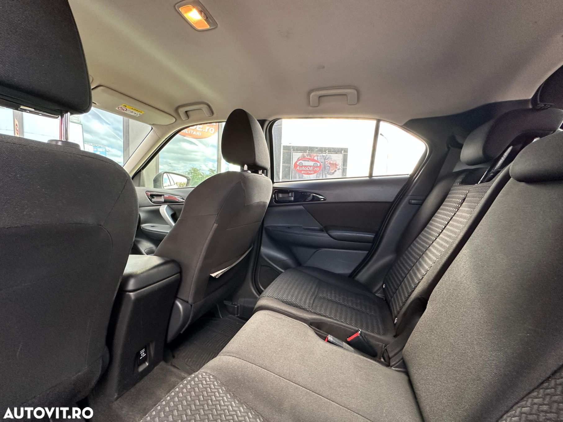 Mitsubishi Eclipse-Cross - 14