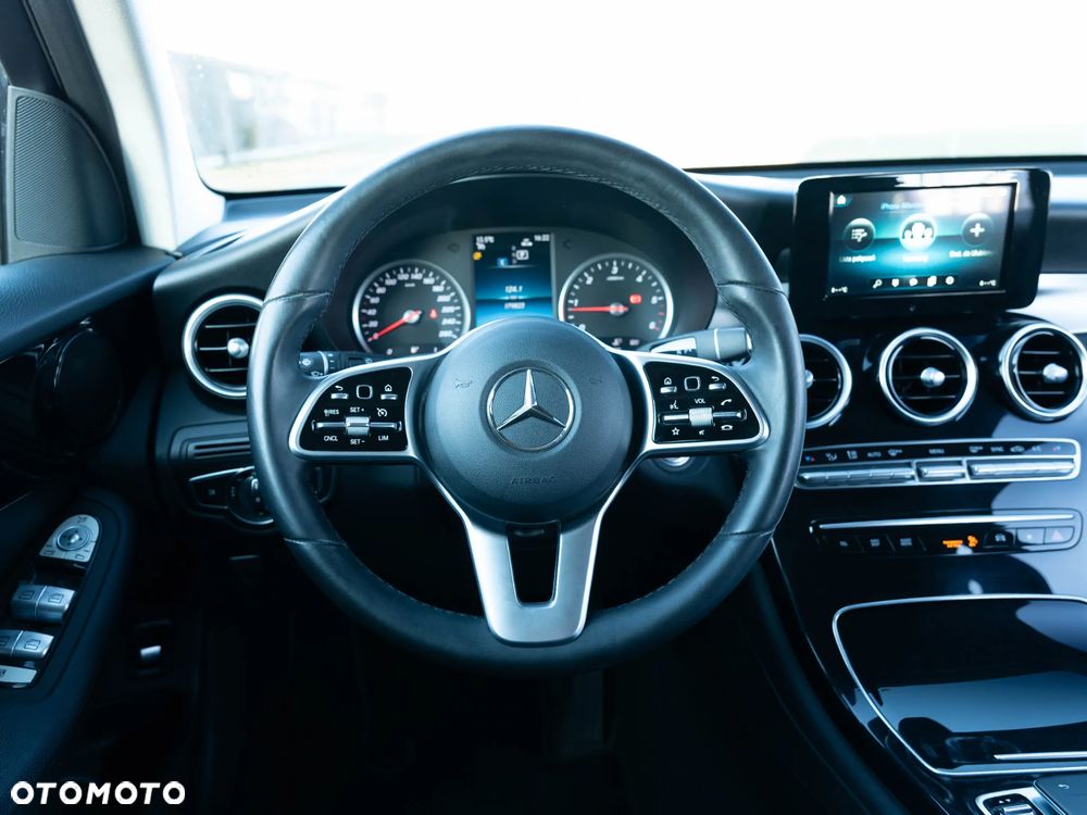 Mercedes-Benz GLC 200 d 4-Matic Business Edition - 24