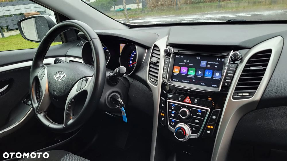 Hyundai i30 1.4 Fifa World Cup Edition - 25