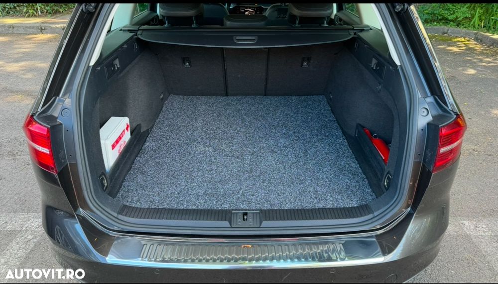 Volkswagen Passat 1.6 TDI SCR DSG Business - 10