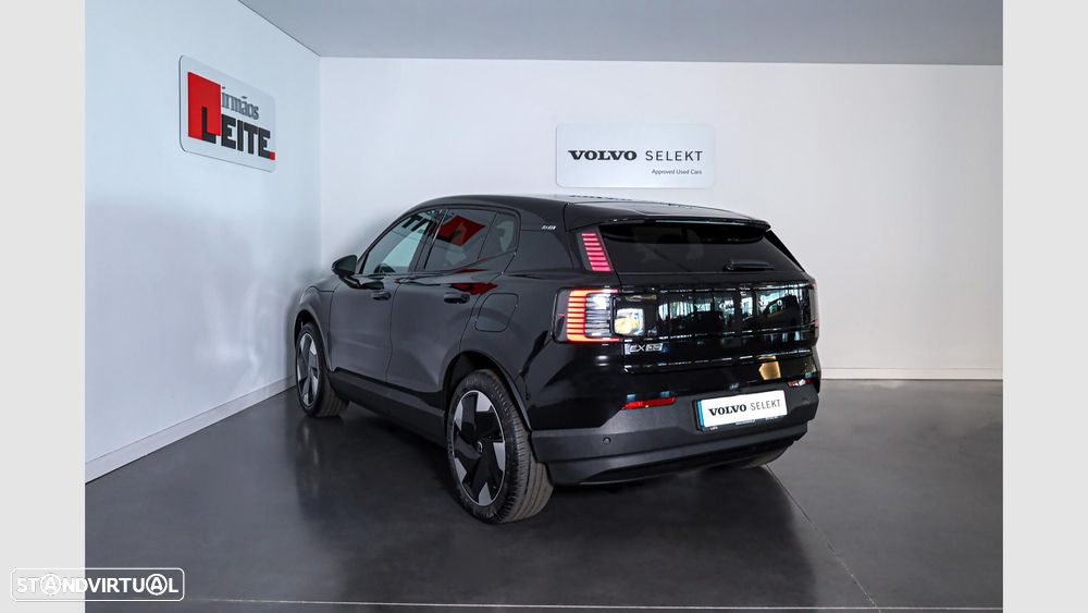 Volvo EX30 69 kWh Single Motor Extended Range Plus - 2