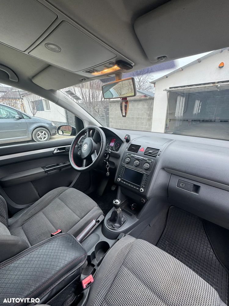 Volkswagen Touran 2.0TDI Trendline - 14