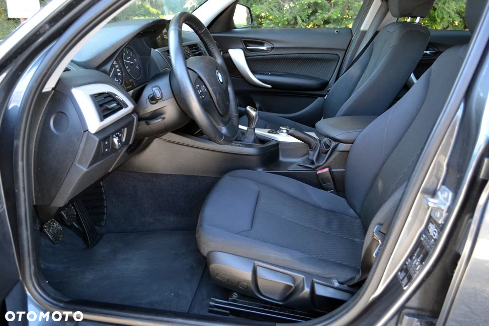 BMW Seria 1 - 16