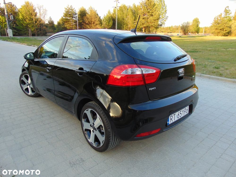 Kia Rio 1.4 Platinum Edition - 32