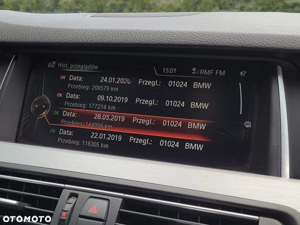 BMW Seria 5 525d - 22