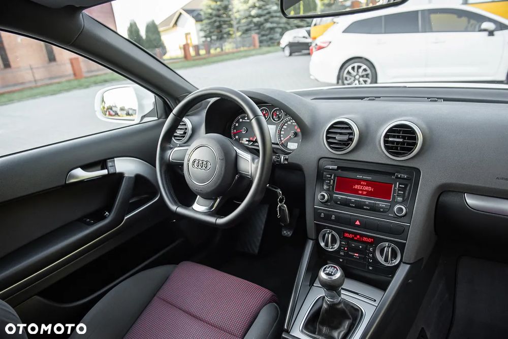 Audi A3 3-drzwiowe 1.2 TFSI S line Sportpaket - 26