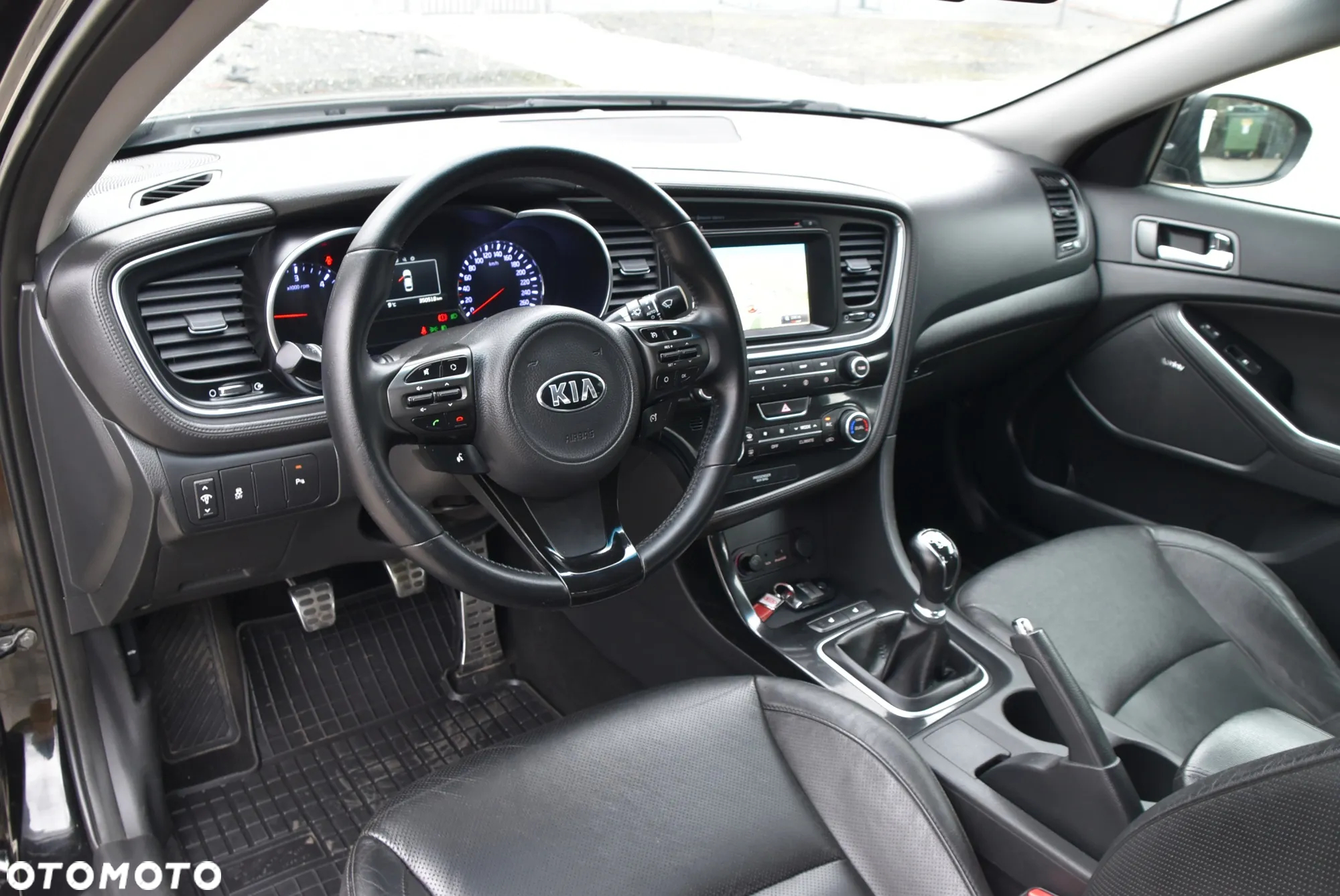 Kia Optima - 27