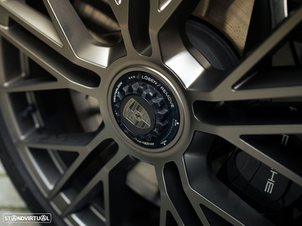 Porsche Panamera Turbo E-Hybrid - 8