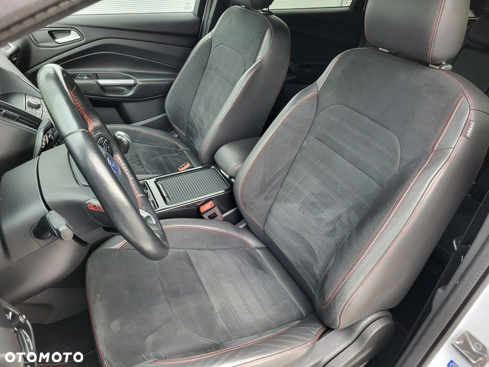 Ford Kuga - 16