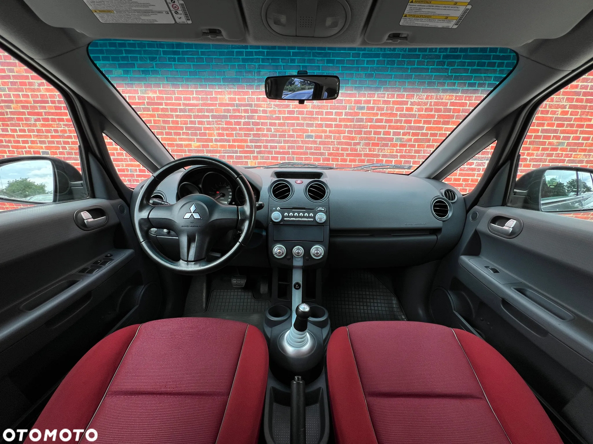 Mitsubishi Colt - 6