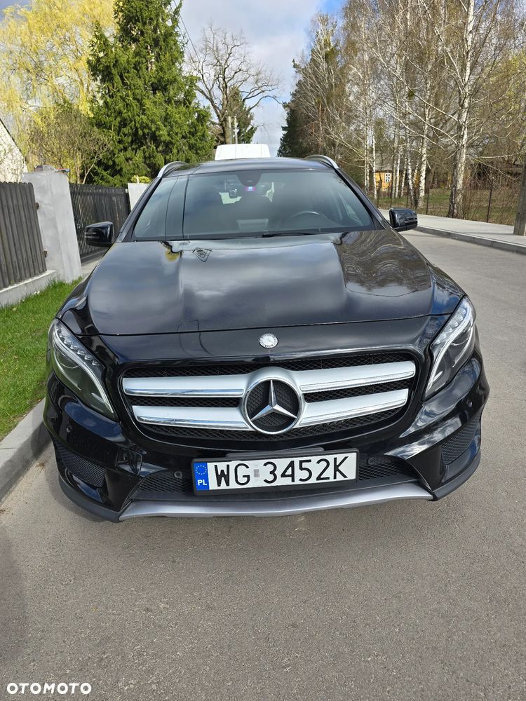 Mercedes-Benz GLA 200 d 7G-DCT AMG Line - 2