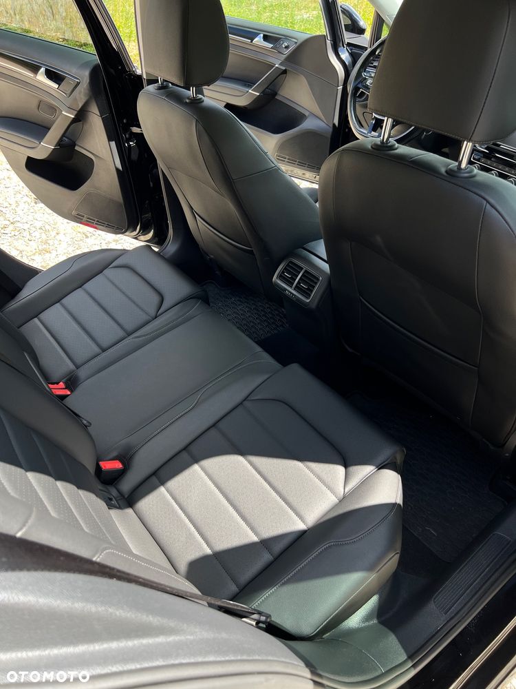 Volkswagen Golf - 21