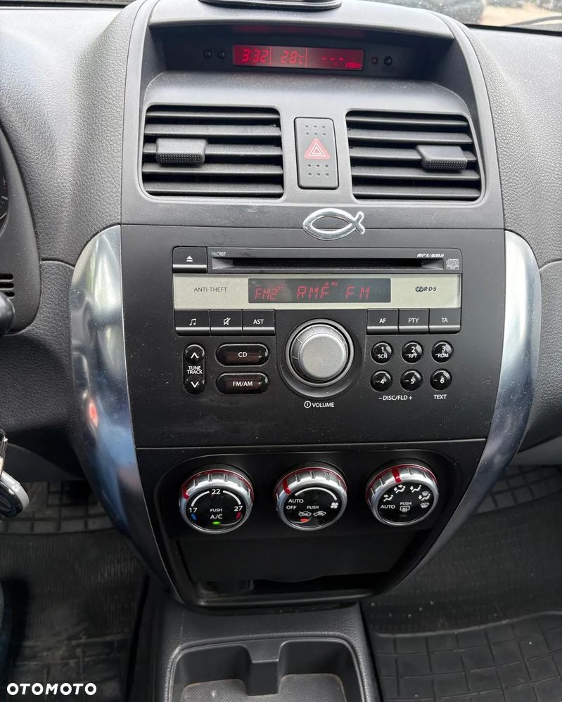 Suzuki SX4 1.5 Streetline 4x2 Classic - 13