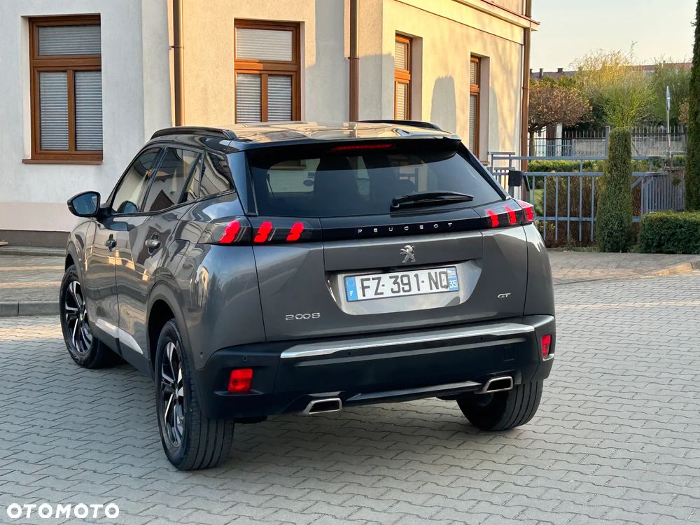 Peugeot 2008 1.2 PureTech GT Line S&S - 10