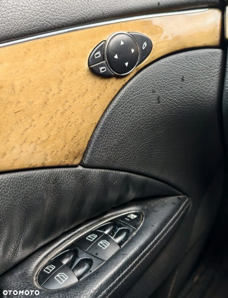 Mercedes-Benz Klasa E 280 CDI T Avantgarde - 12