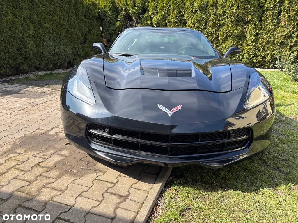 Chevrolet Corvette - 9