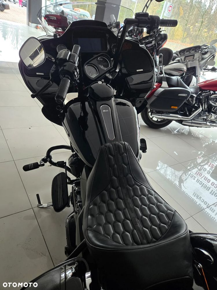 Harley-Davidson Touring Road Glide - 8