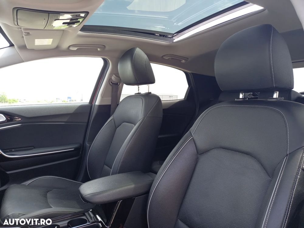 Kia XCeed 1.6 CRDi DCT7 PLATINUM EDITION - 18