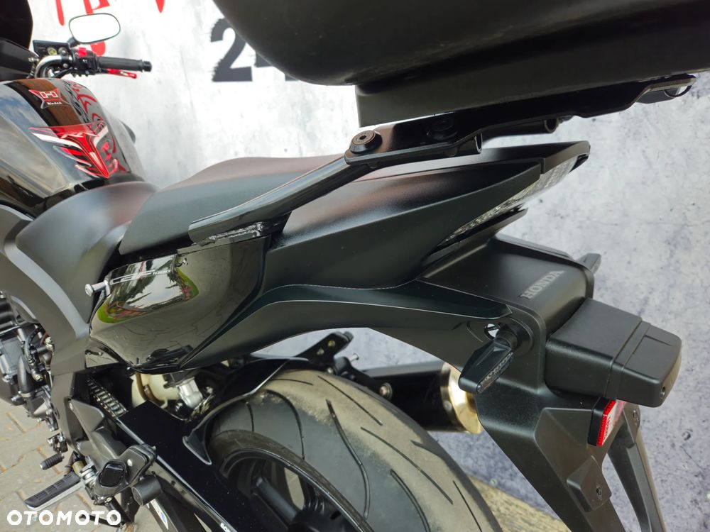 Honda CBF - 17