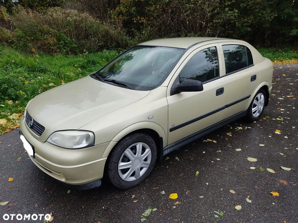 Opel Astra - 2