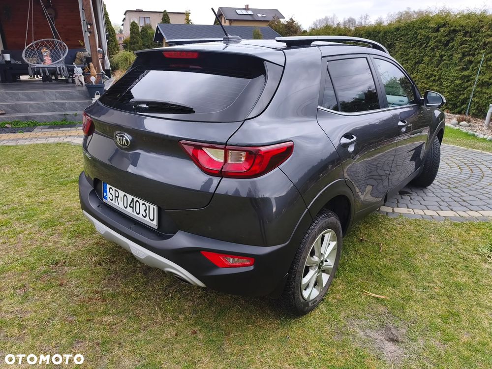 Kia Stonic 1.4 M - 8