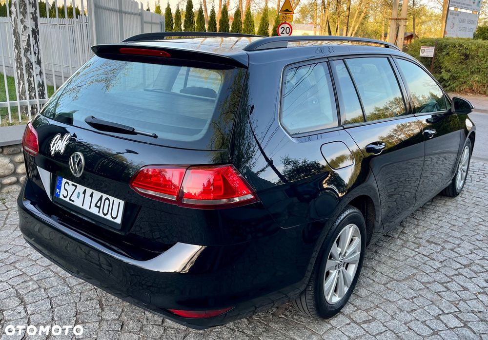 Volkswagen Golf 1.6 TDI DPF BlueMotion - 8