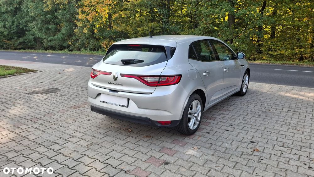 Renault Megane TCe 115 GPF LIMITED - 13