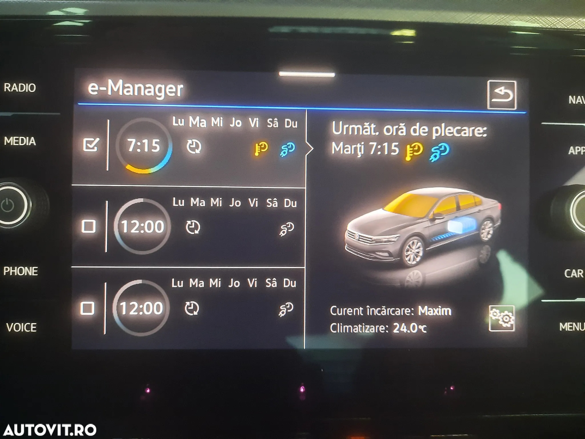 Volkswagen Passat - 38