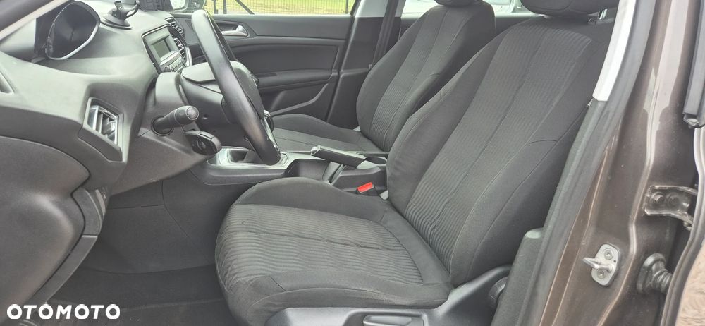Peugeot 308 1.2 VTi/PureTech Active - 14