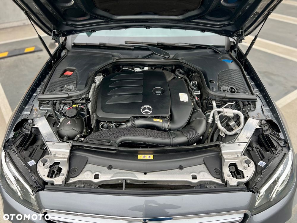 Mercedes-Benz Klasa E - 28