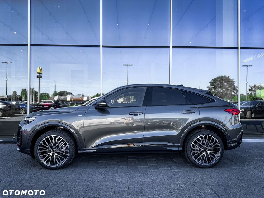 Audi Q5 Sportback - 6