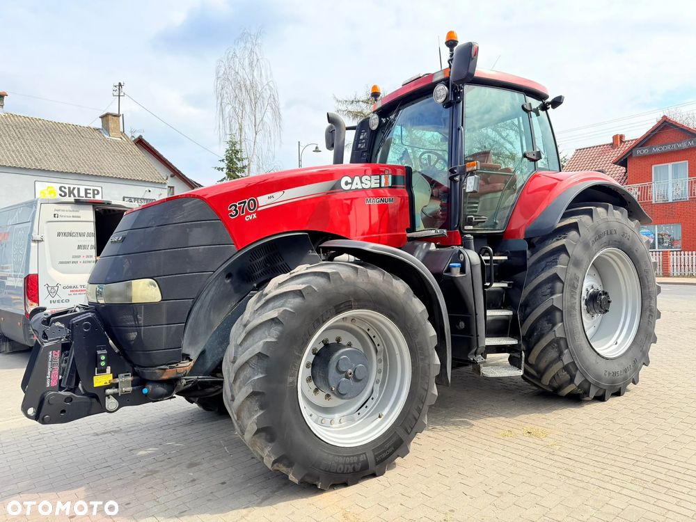Case IH Magnum 370 CVX - 4