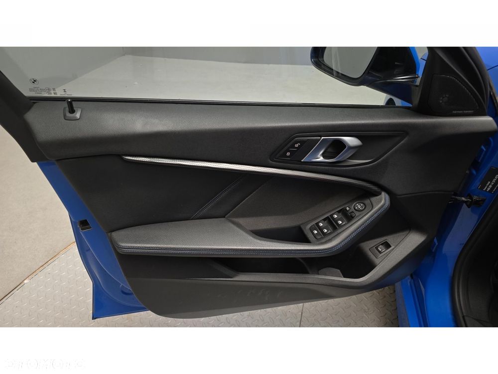 BMW Seria 1 118i - 17