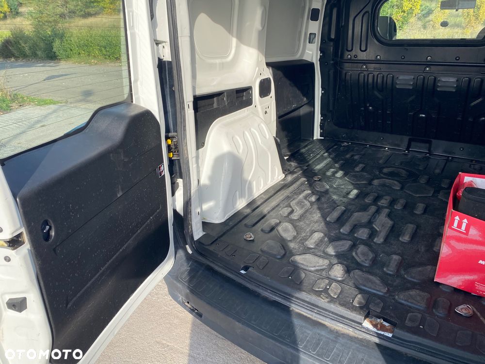 Opel Combo - 8