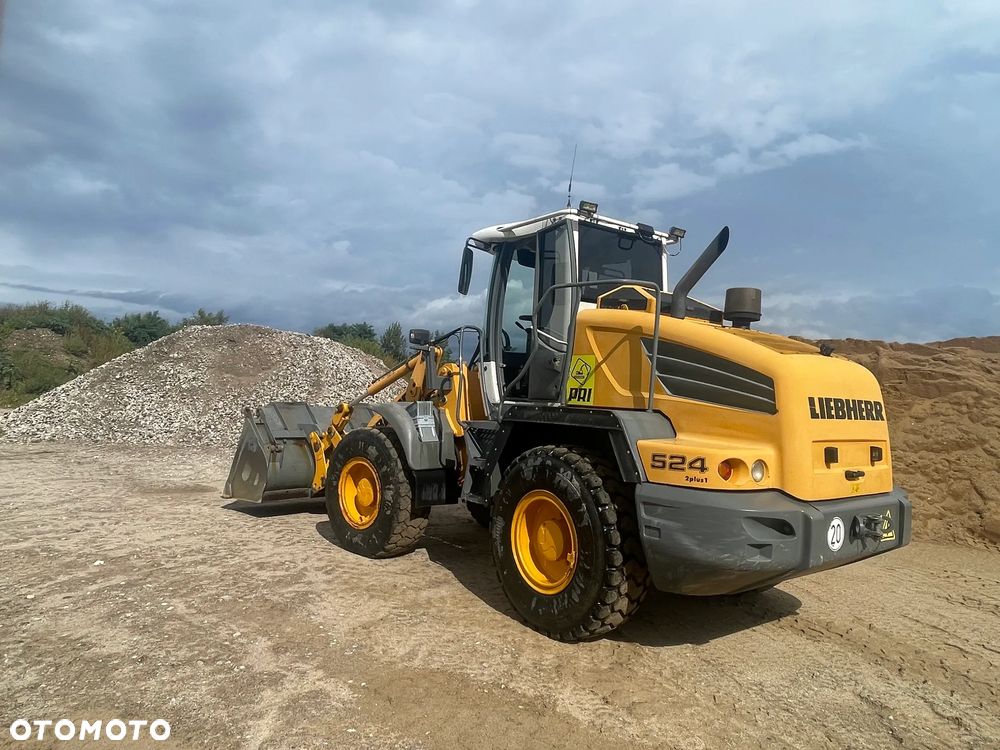 Liebherr L524 - 2