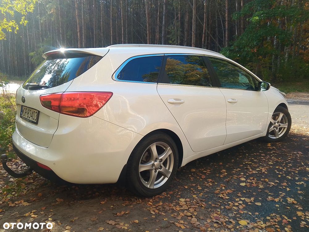 Kia Ceed 2015 photo 3