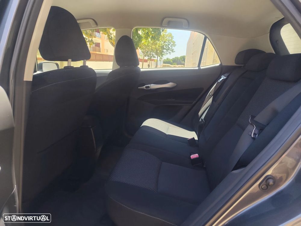 Toyota Auris - 23