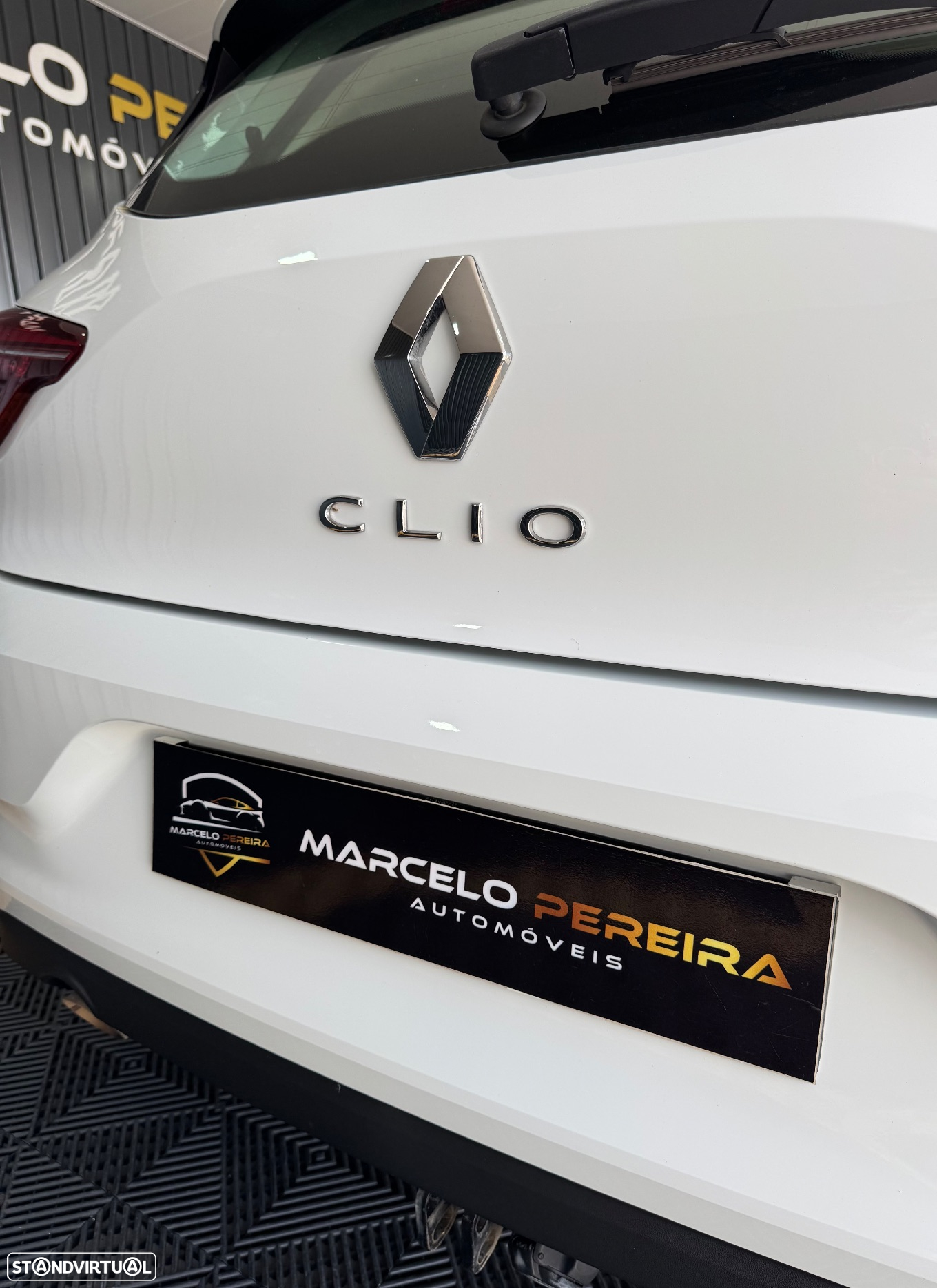 Renault Clio TCe 90 BUSINESS EDITION - 8